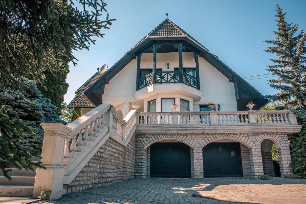 بالاتونفوريد Villa Viktoria المظهر الخارجي الصورة